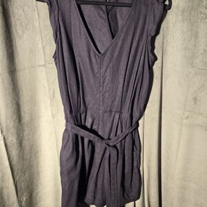 Old Navy V-Neck Sleeveless Romper with Waist Tie